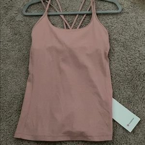 Lululemon free to be tank nulu